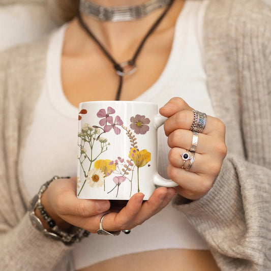 Flower Accent Coffee Mug - Busy Housesteaders Boutique 